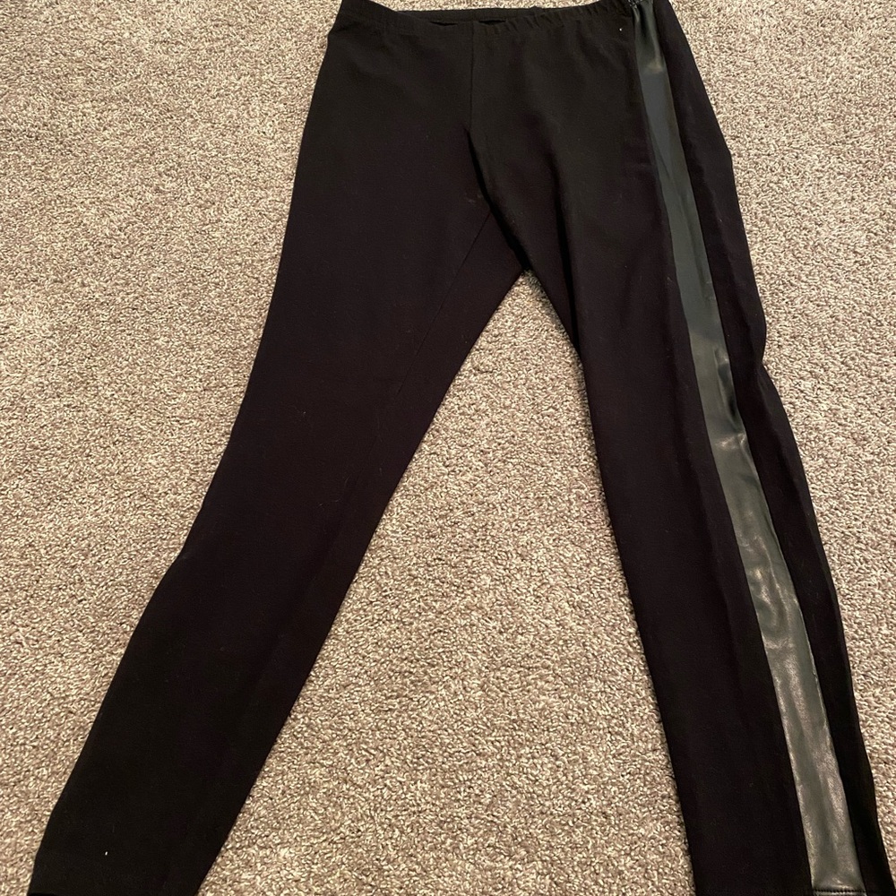 Women’s Old Navy Leggings with Faux Leather Stripe Detail Black Size Large